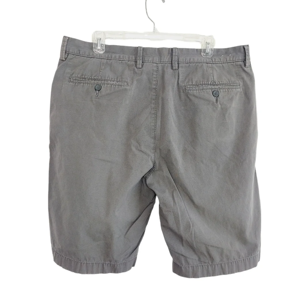 J.CREW Men Chino Shorts Size 36 Classic Flat Front 100% Cotton Gray Khaki EUC